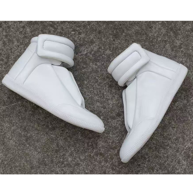 Sepatu Boots Wanita Futuristik - Leather Sneaker Care Kit ulasan dan harga